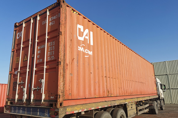 Neumáticos para camiones enviados a Azerbaiyán