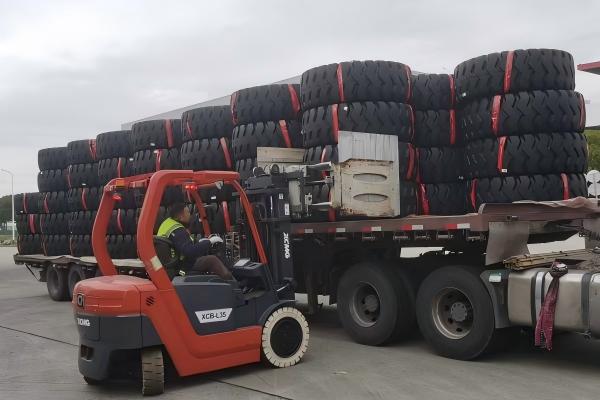 NEUMÁTICO PARA CARGADOR CHAOYANG 23.5-25