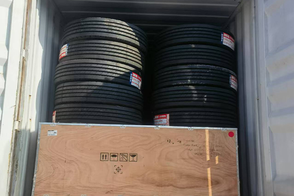 Neumáticos para camiones enviados a Fiji